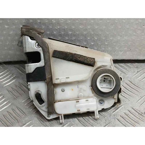 Cerradura Puerta Trasera Izquierda para Toyota Prius (Nhw30)