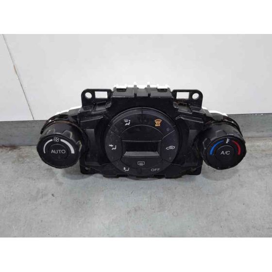 Mando Climatizador para Ford Fiesta (Ccn)