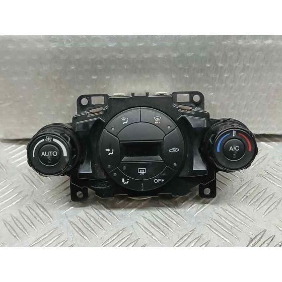Mando Climatizador para Ford Fiesta (Cb1)