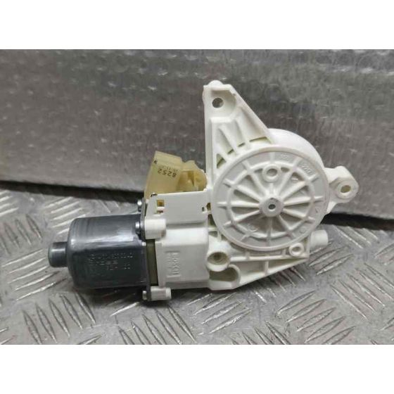 Motor Elevalunas Delantero Derecho para Mercedes-Benz Clase C (W204) Berlina