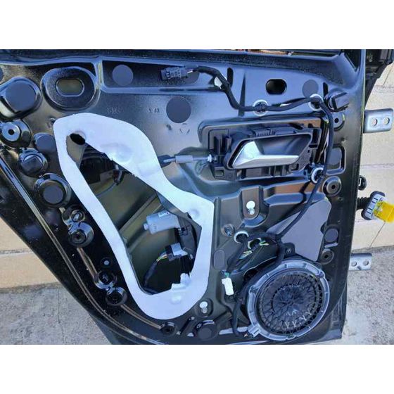 Elevalunas Trasero Izquierdo para Peugeot 208 (P2)