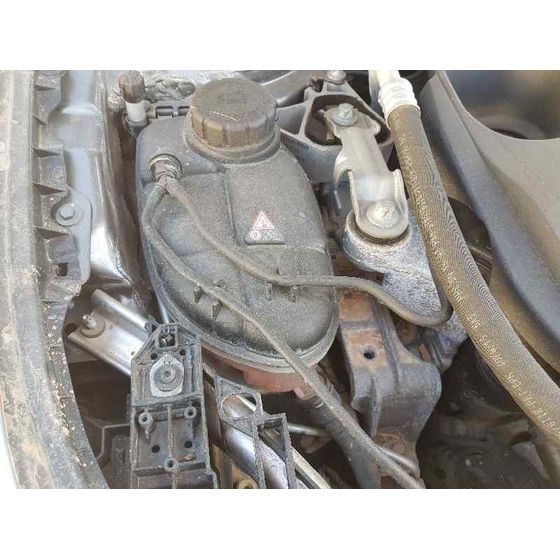 Deposito Expansion para Mercedes-Benz Clase Cla (W117)