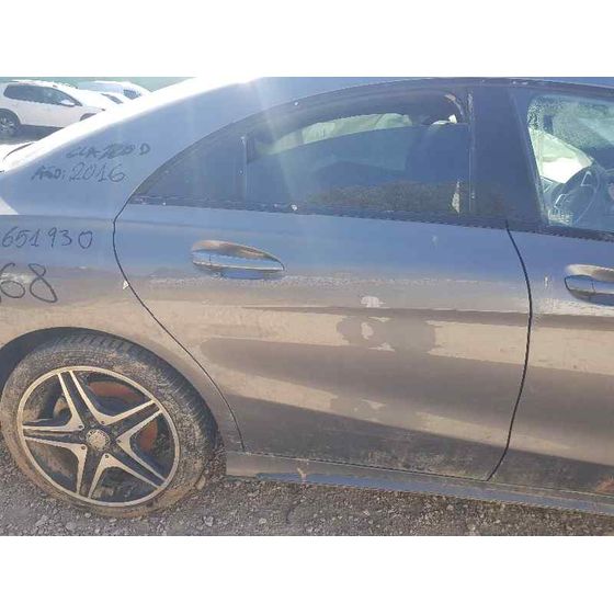 Puerta Trasera Derecha para Mercedes-Benz Clase Cla (W117)
