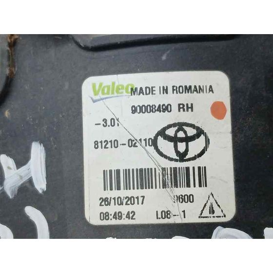 Faro Antiniebla Derecho para Toyota Yaris
