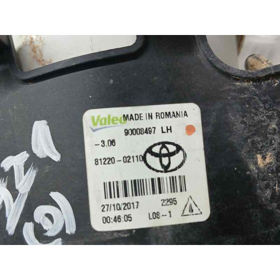 Faro Antiniebla Izquierdo para Toyota Yaris