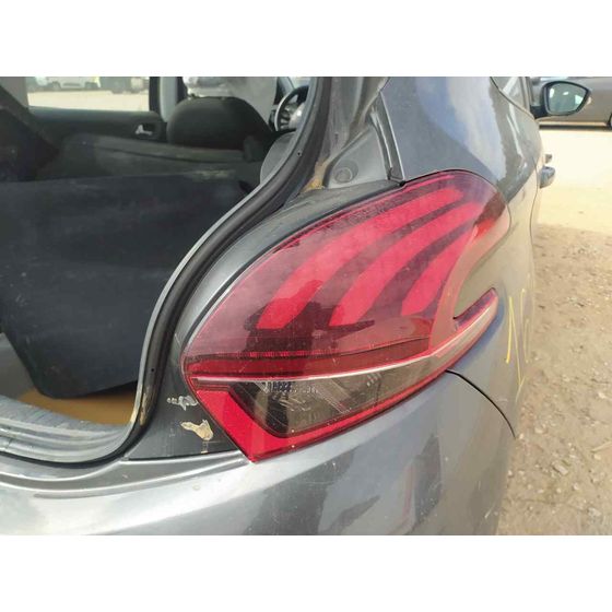 Piloto Trasero Derecho para Peugeot 208