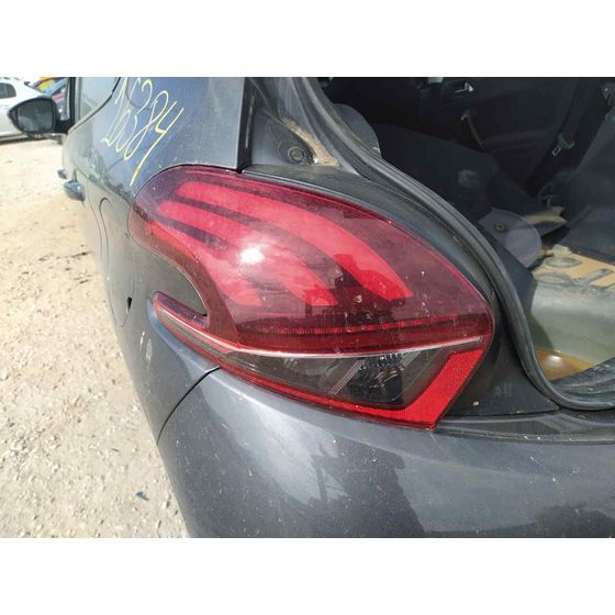 Piloto Trasero Izquierdo para Peugeot 208