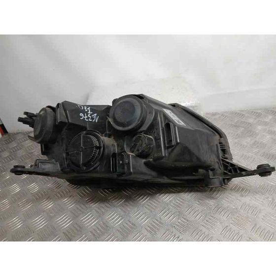 Faro Izquierdo para Skoda Rapid