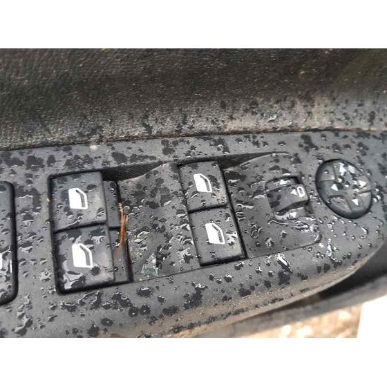 Mando Elevalunas Delantero Izquierdo para Opel Corsa F