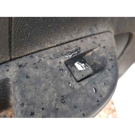 Mando Elevalunas Trasero Izquierdo para Opel Corsa F