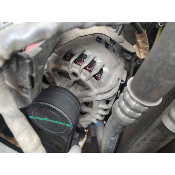 Alternador para Ford Tourneo Courier (C4A)