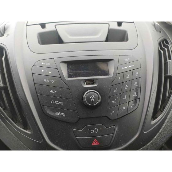 Sistema Audio / Radio para Ford Tourneo Courier (C4A)