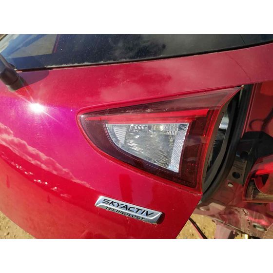 Piloto Trasero Derecho Interior para Mazda 2 Lim. ()