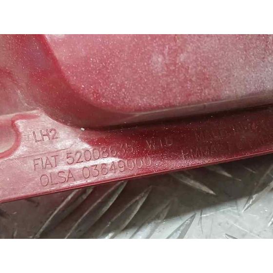 Piloto Trasero Izquierdo Paragolpes para Fiat 500 Cabrio (150)