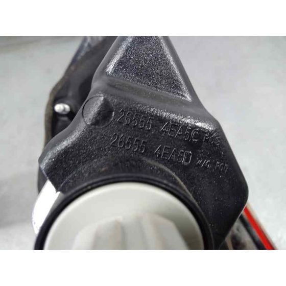 Piloto Trasero Izquierdo para Nissan Qashqai (J11)